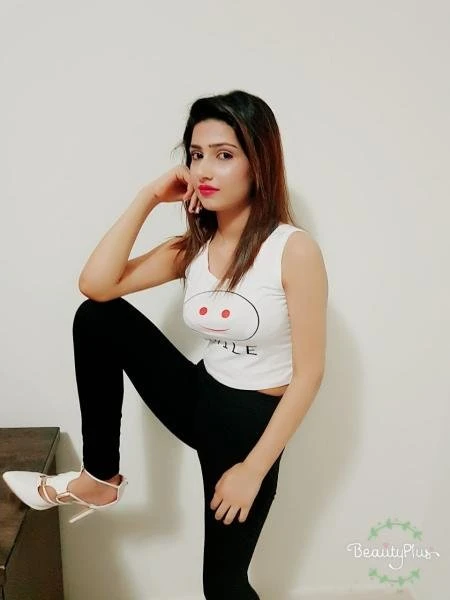 Fazana Call Girls – Pakistani escort in Karāchi — 2 / 9