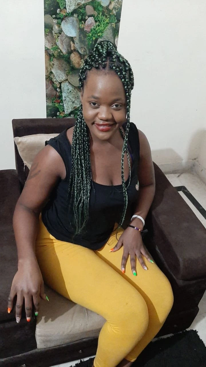 Lexxy – Kenyan escort in New Delhi — 3 / 8