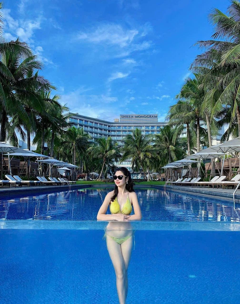 Peony – Vietnamese escort in Hanoi — 4 / 11