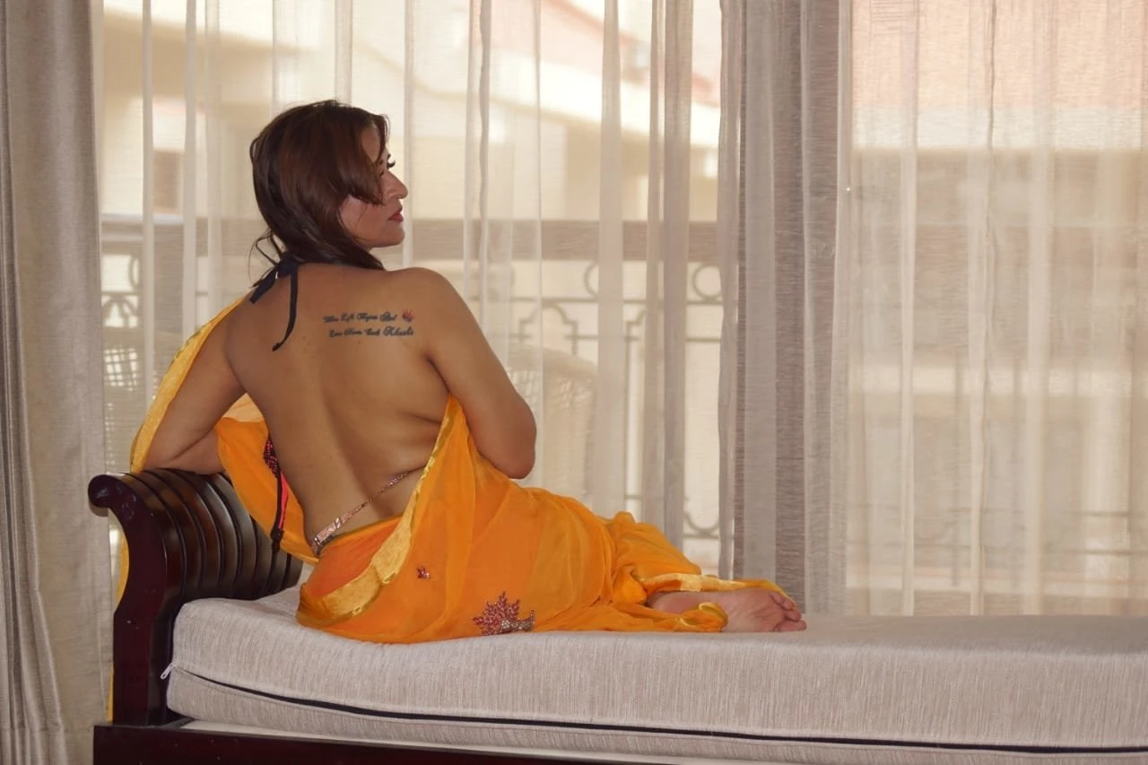 Taniya Banerjee All Service – Indian escort in Kolkata — 2 / 5