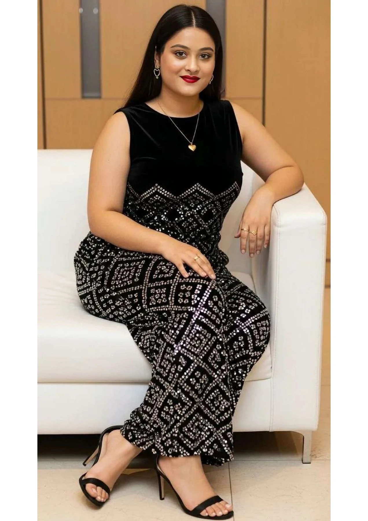 FULL CASH PAYMENT AVAILABLE PRIYA – Indian escort in Kolkata — 10 / 12
