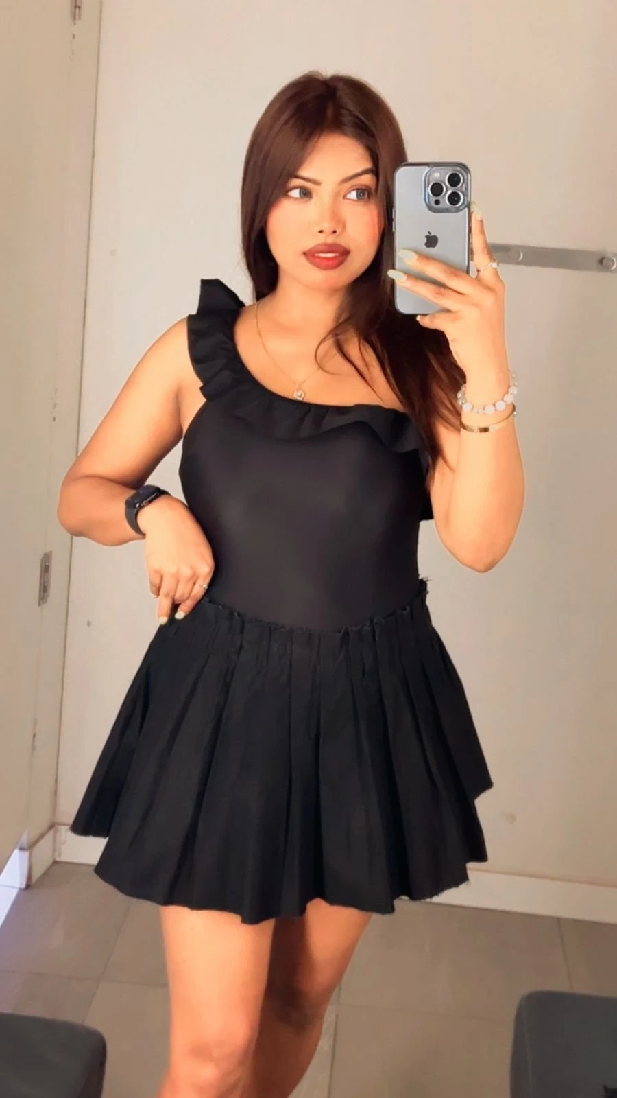 Radhika Radhik Independent Girl in Delhi – Indian escort in New Delhi — 2 / 4