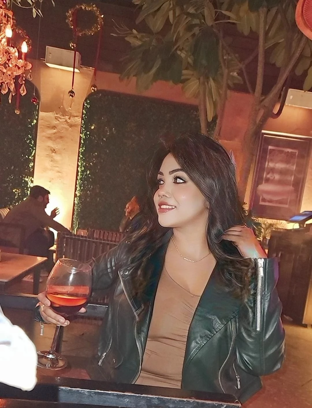 Pay When You Meet – Indian escort in New Delhi — 2 / 6