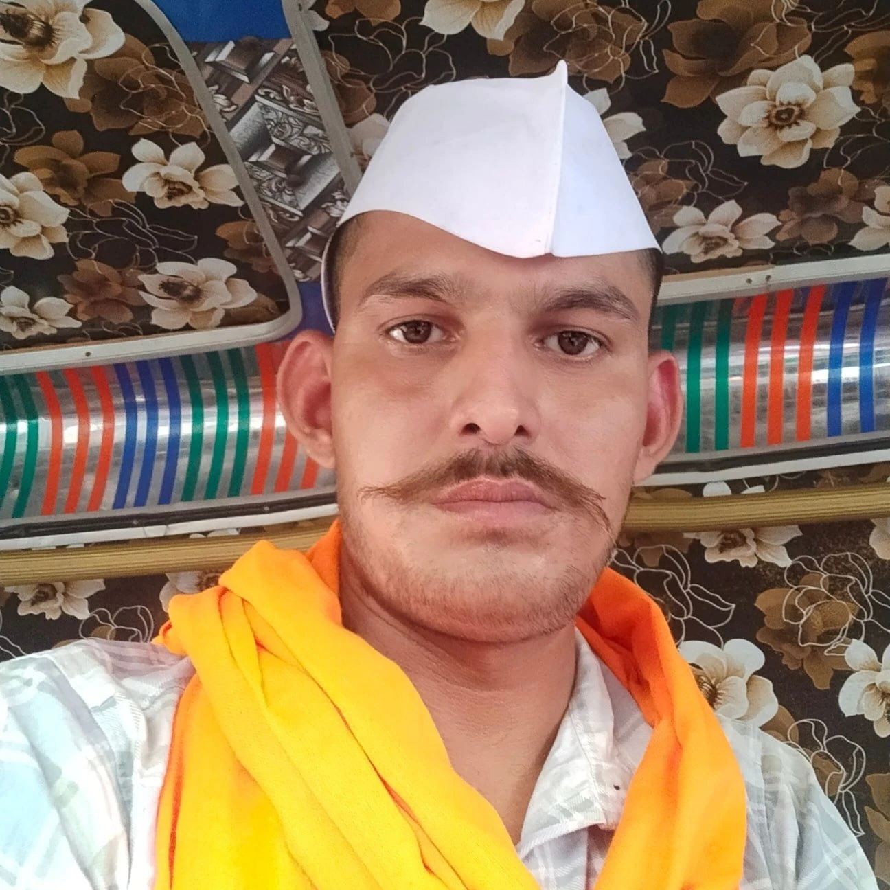 Raja Bhaiya – Indian escort in New Delhi — 3 / 4