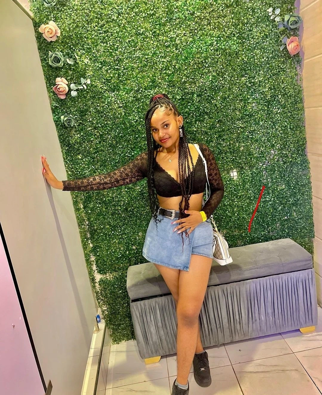 Stacy – South African escort in Hyderabad — 3 / 5