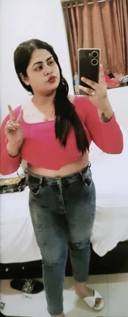 Sanjana (Real&Cam Show) – Indian escort in Hyderabad — 2 / 5