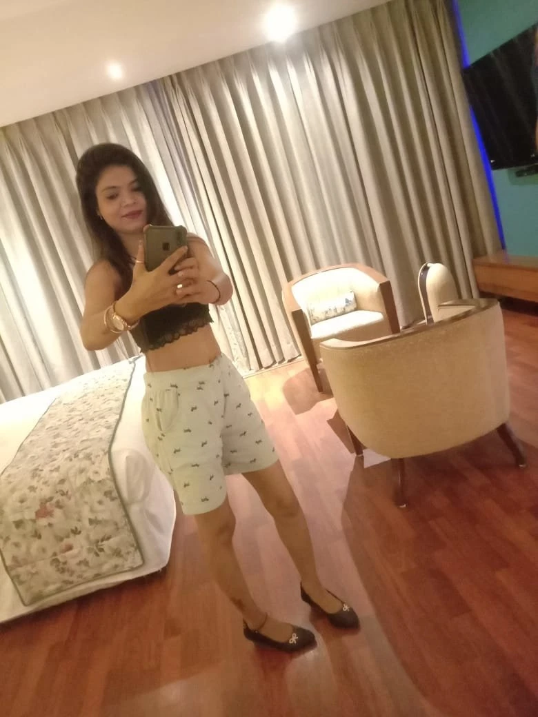 Passionate Call Girls – Indian escort in Mumbai — 1 / 5
