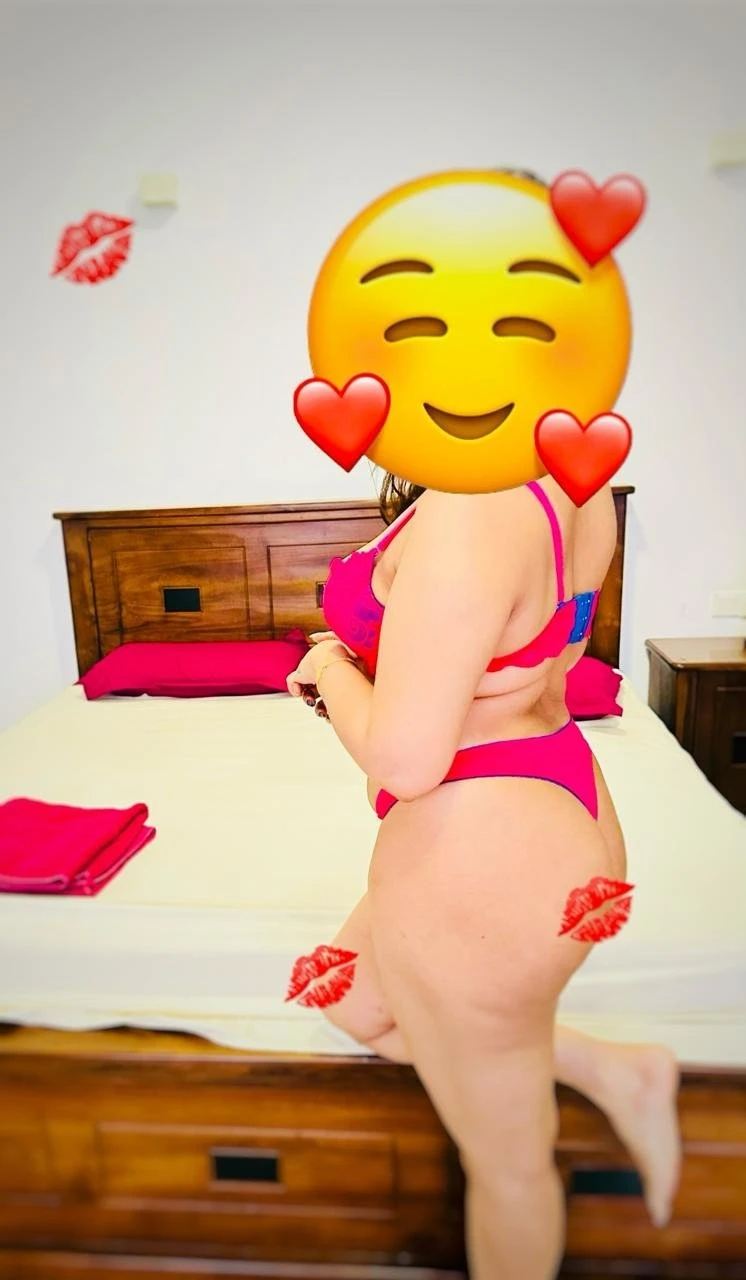 Feroza – Sri Lankan escort in Colombo — 3 / 4