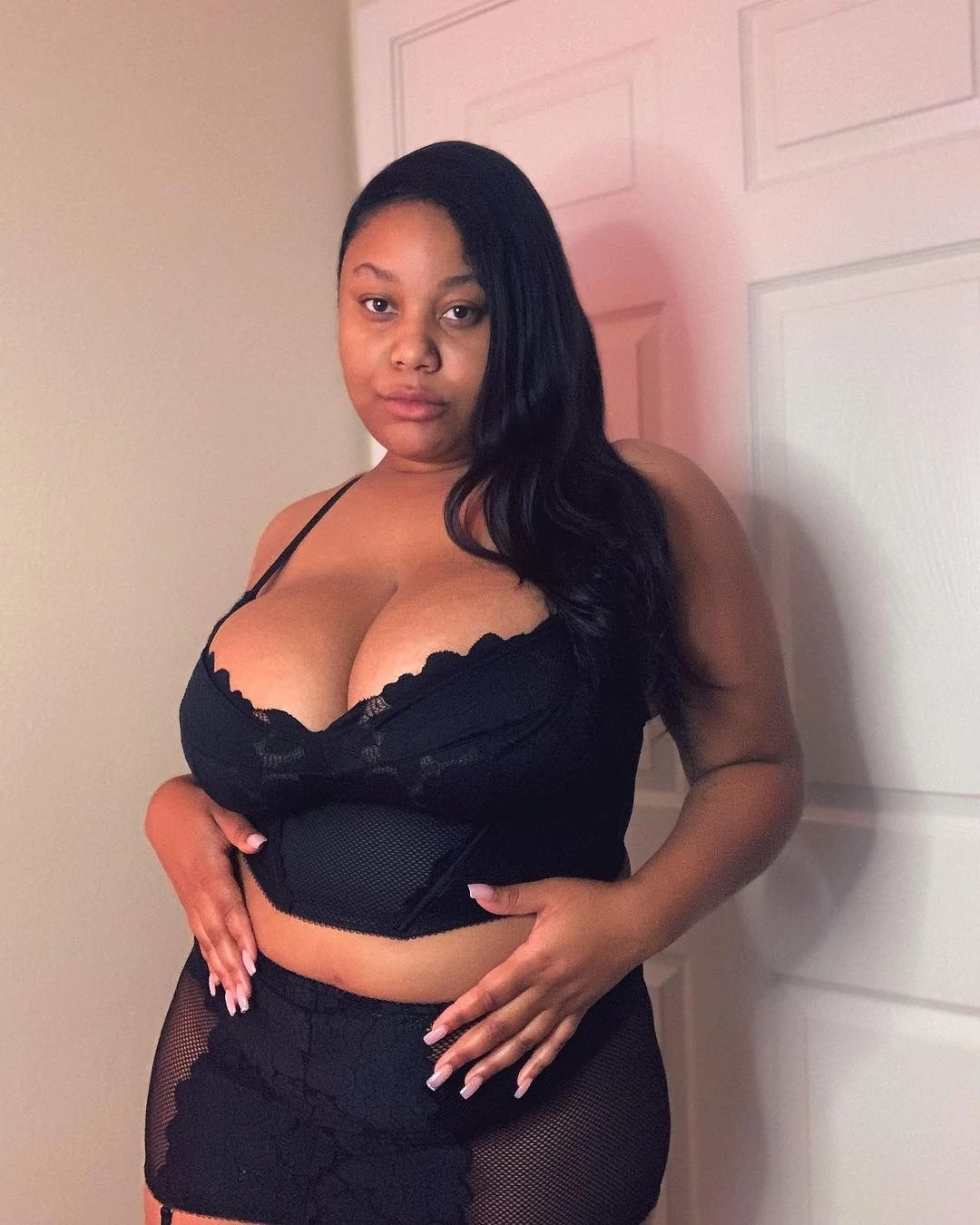 New Arrival African Girl Linda – Kenyan escort in New Delhi — 2 / 4
