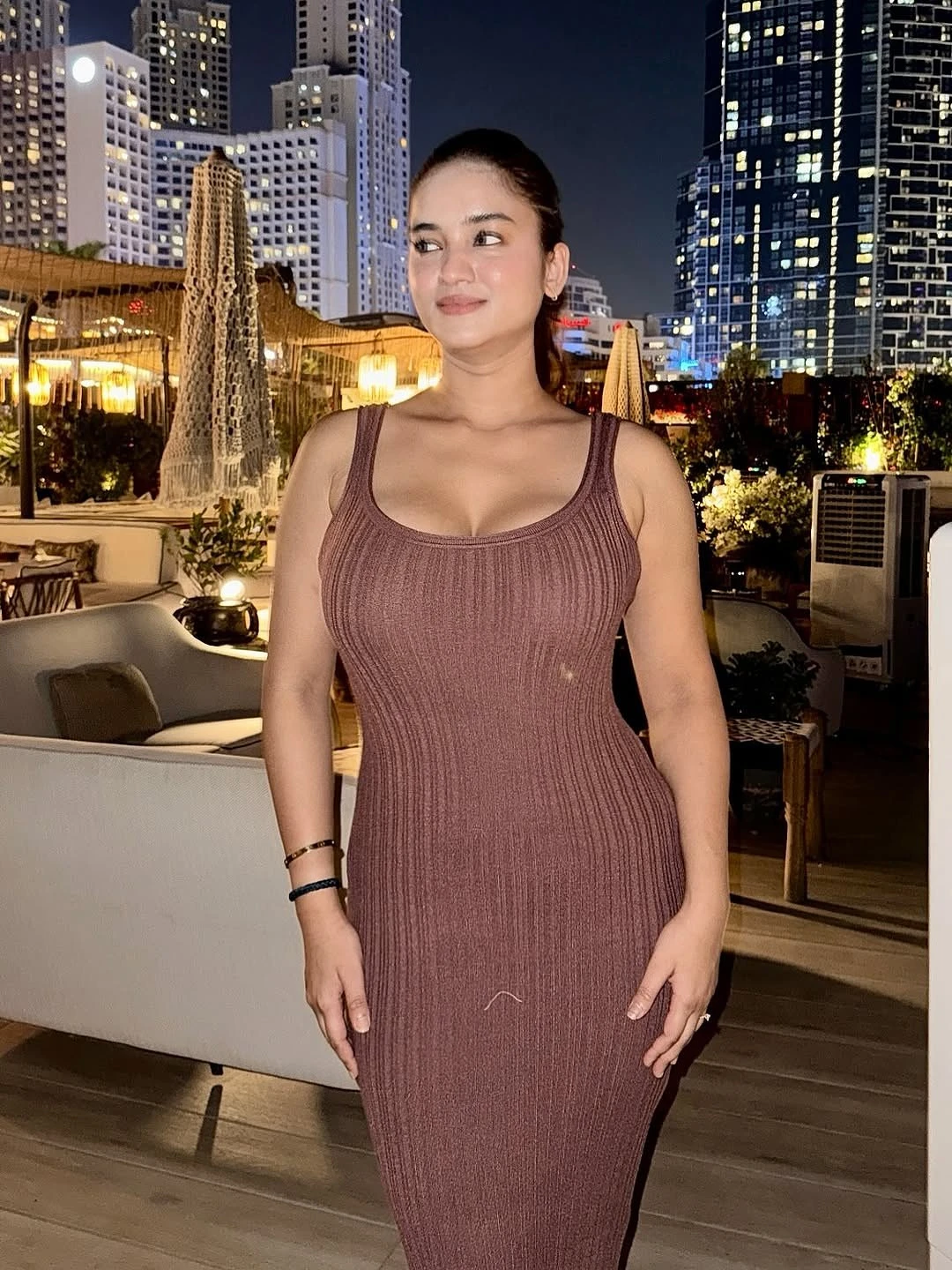 Mishka – Indian escort in Mumbai — 6 / 8