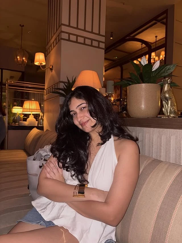 Pallavi – Indian escort in Thiruvananthapuram — 2 / 15