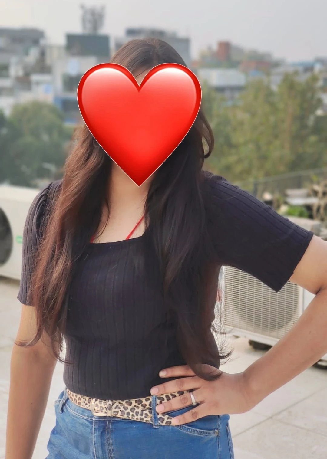 Naina Cam and Real Meet – Indian escort in New Delhi — 2 / 5