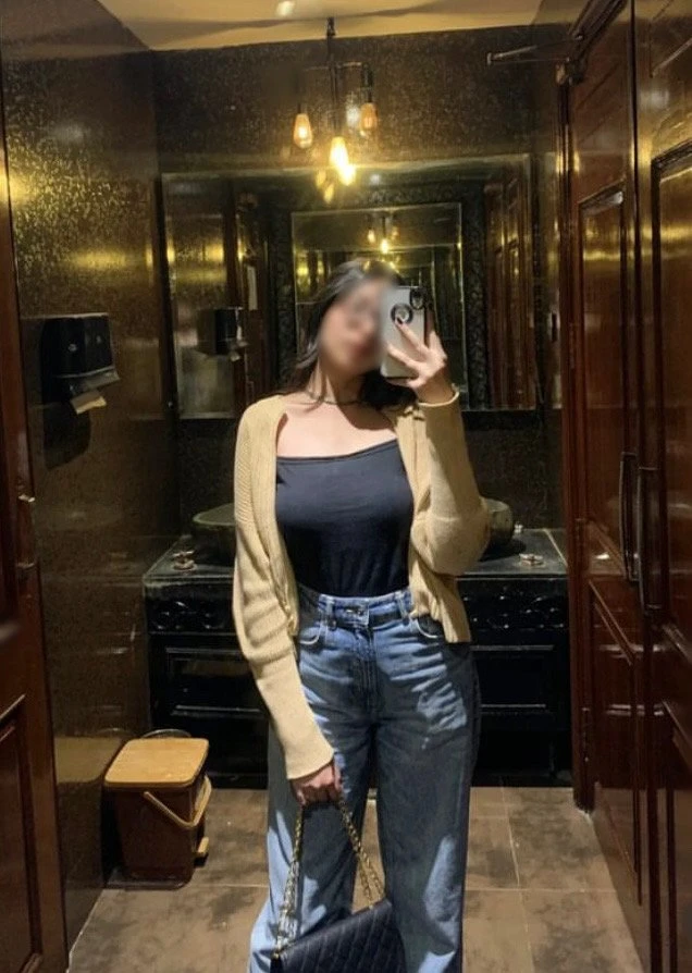Arushi🦋 – Indian escort in Pune — 2 / 5
