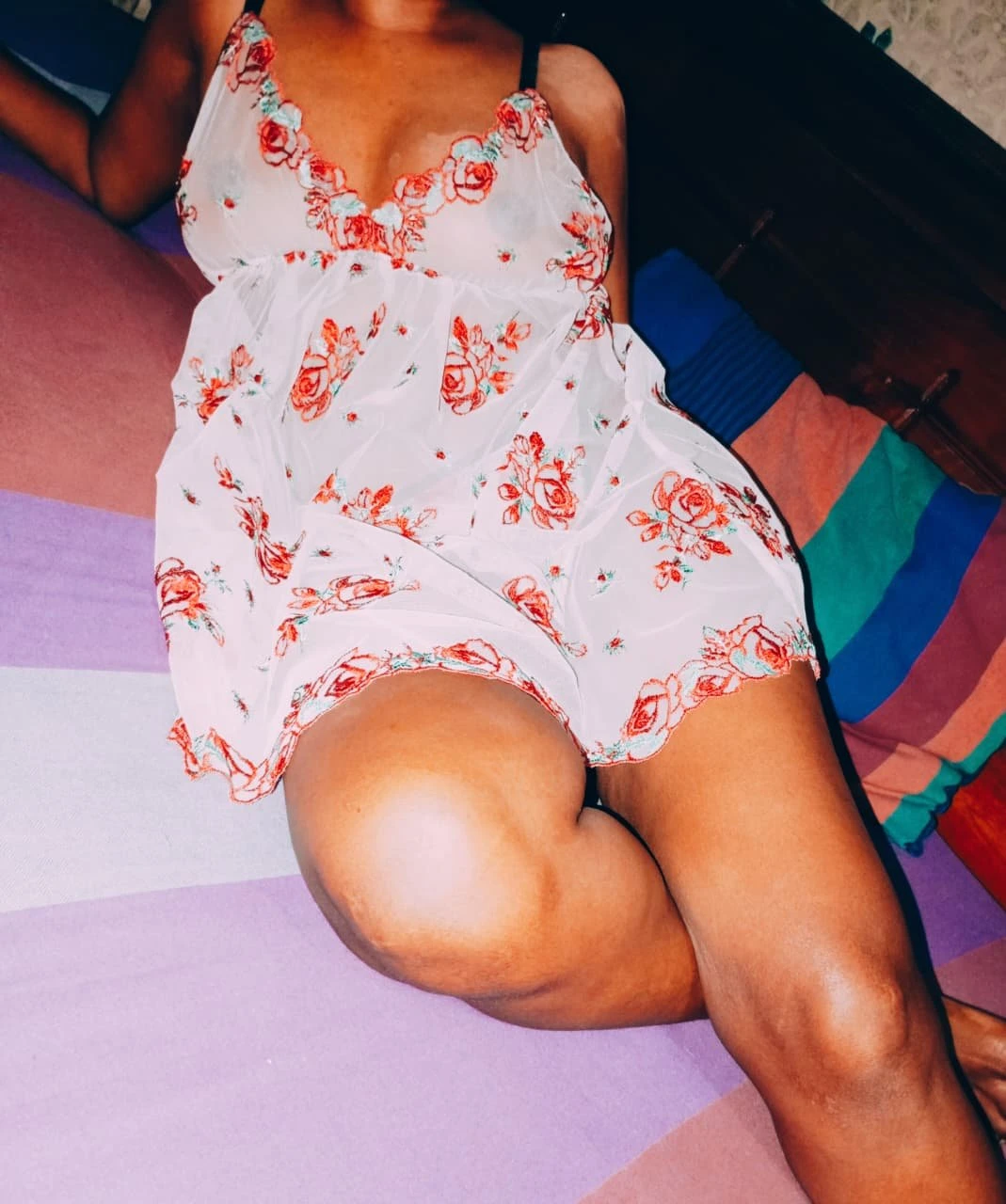 Hashi cam show – Sri Lankan adult performer in Colombo — 5 / 6