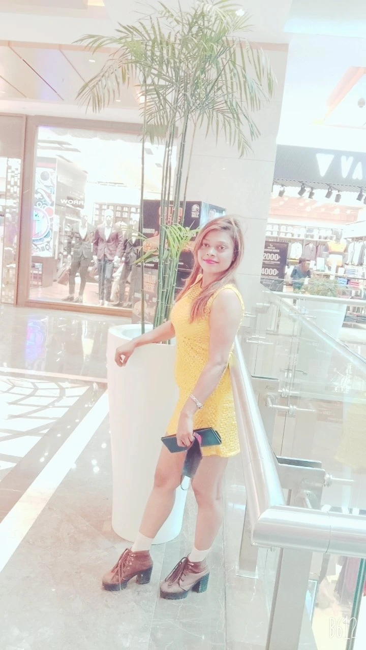 Soniya – Indian escort in New Delhi — 2 / 3