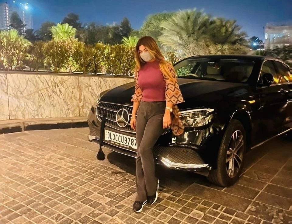 JALANDHAR PREET 𝟵𝟴𝟴𝟴𝟴𝟴𝟲𝟓𝟴𝟑 – Indian escort in Jalandhar — 4 / 5
