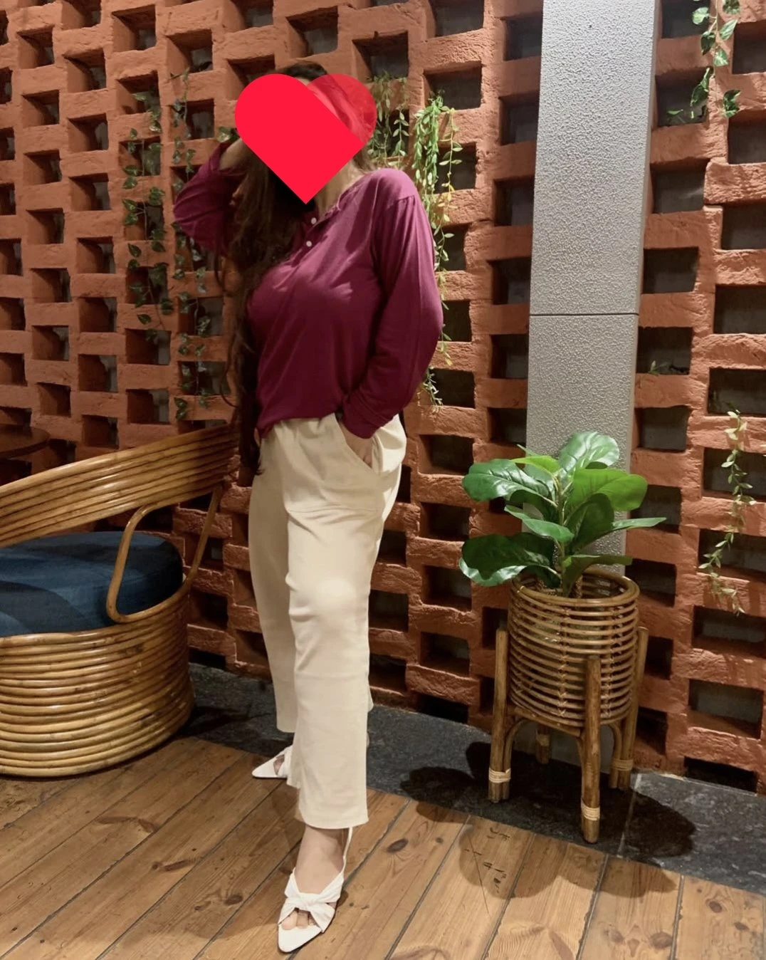 Kirti (individual) Real Meet Webcam – Indian escort in Mumbai — 3 / 6