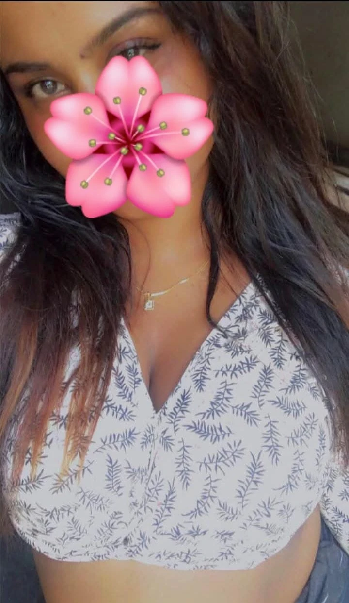 Shenali – Sri Lankan escort in Colombo, Escort, Colombo