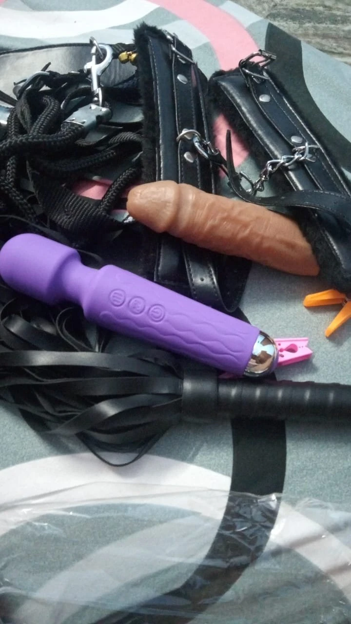 JUICY PUSSY WITH FOREIGN PORNSTAR – Rwandan escort in Chennai — 5 / 6