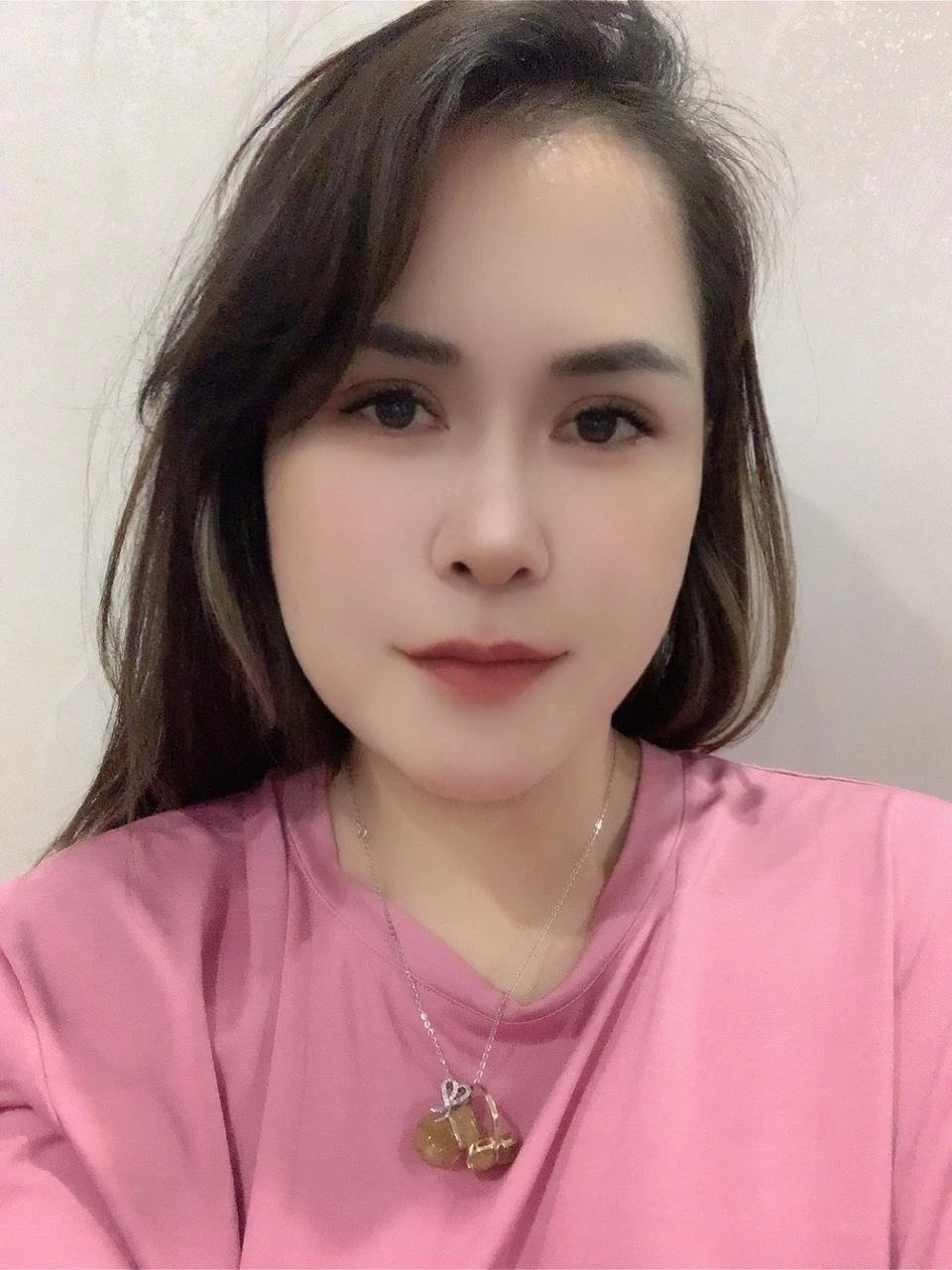 Melisa – Vietnamese escort in New Delhi — 2 / 3