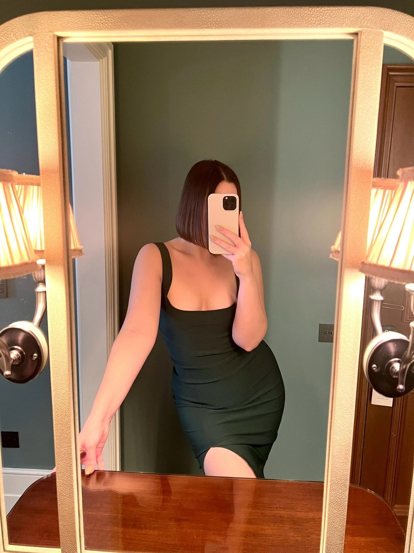 Charlotte Fox – British escort in New Delhi — 2 / 8