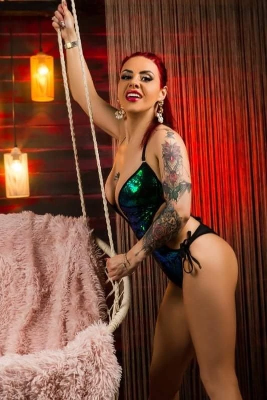 Roberta special offer – Italian masseuse in Dublin — 3 / 6