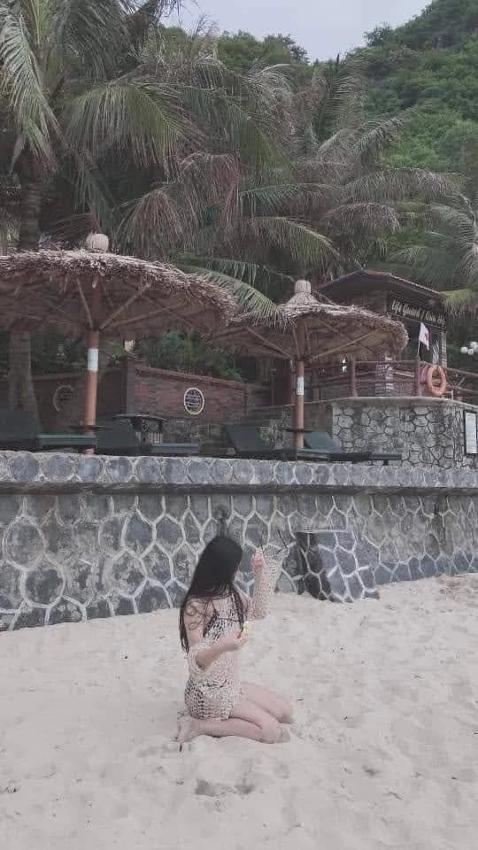 Honey – Vietnamese escort in Hanoi — 6 / 7