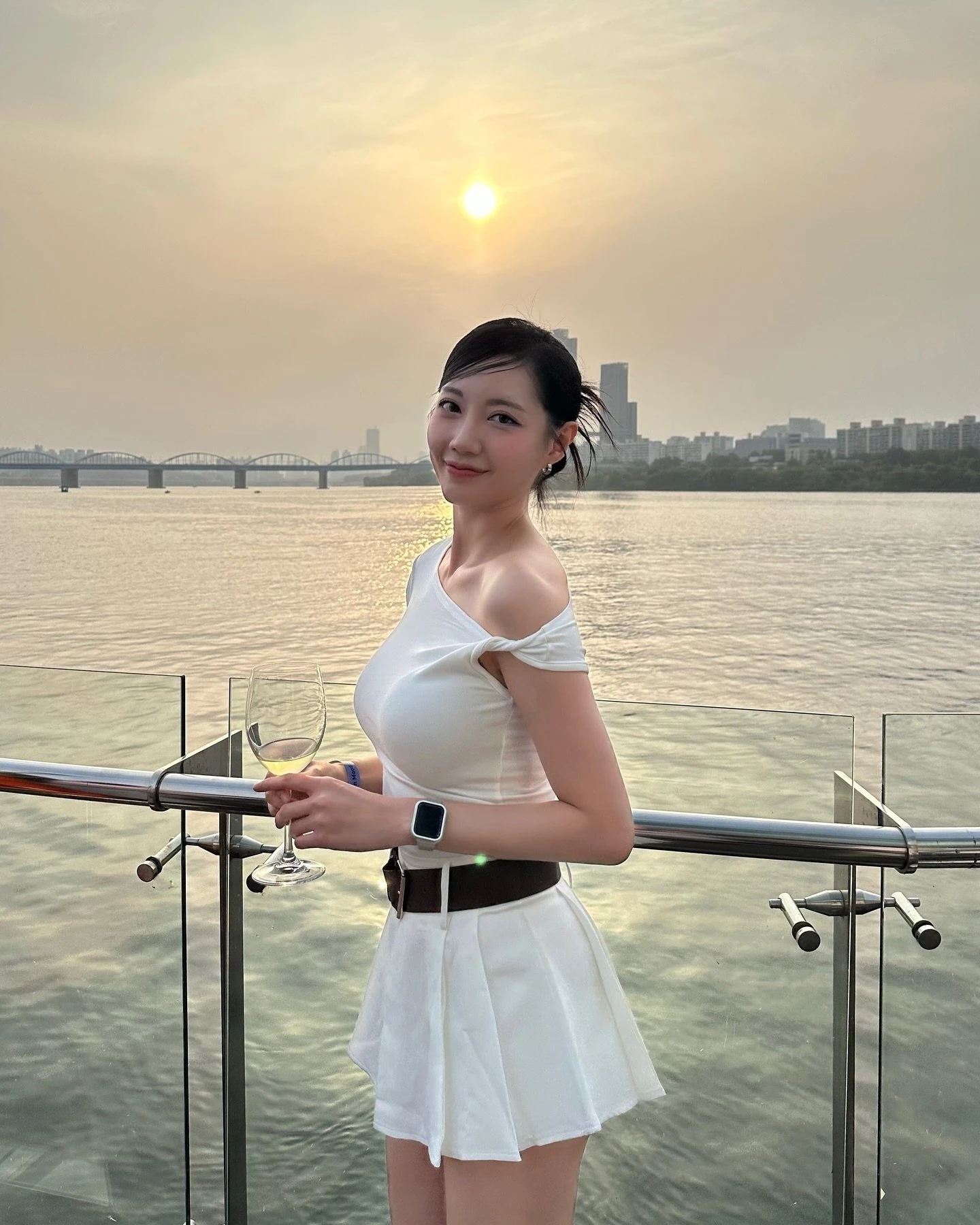 Riri – South Korean escort in Hong Kong — 3 / 5