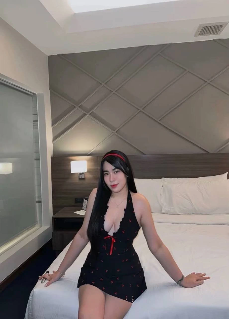 Sexy Ira – South Korean escort in Mumbai — 4 / 6