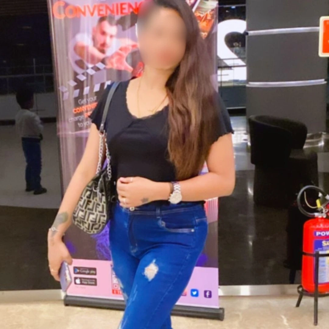 Aerocity – Indian escort in New Delhi — 1 / 7