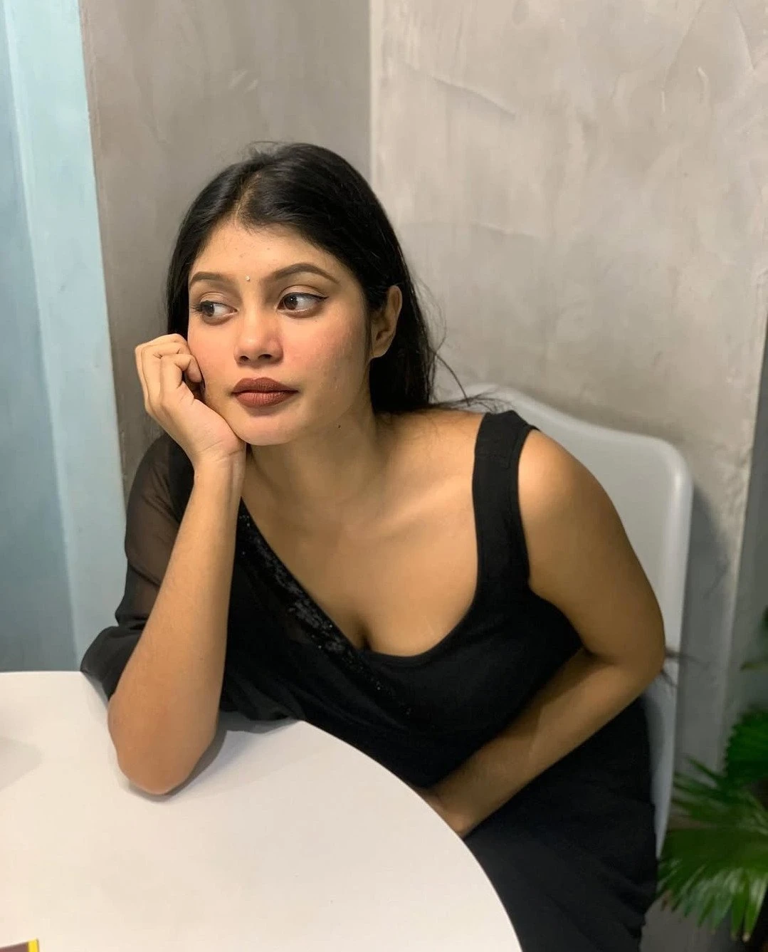 Ronika – Indian escort in Hyderabad — 4 / 6