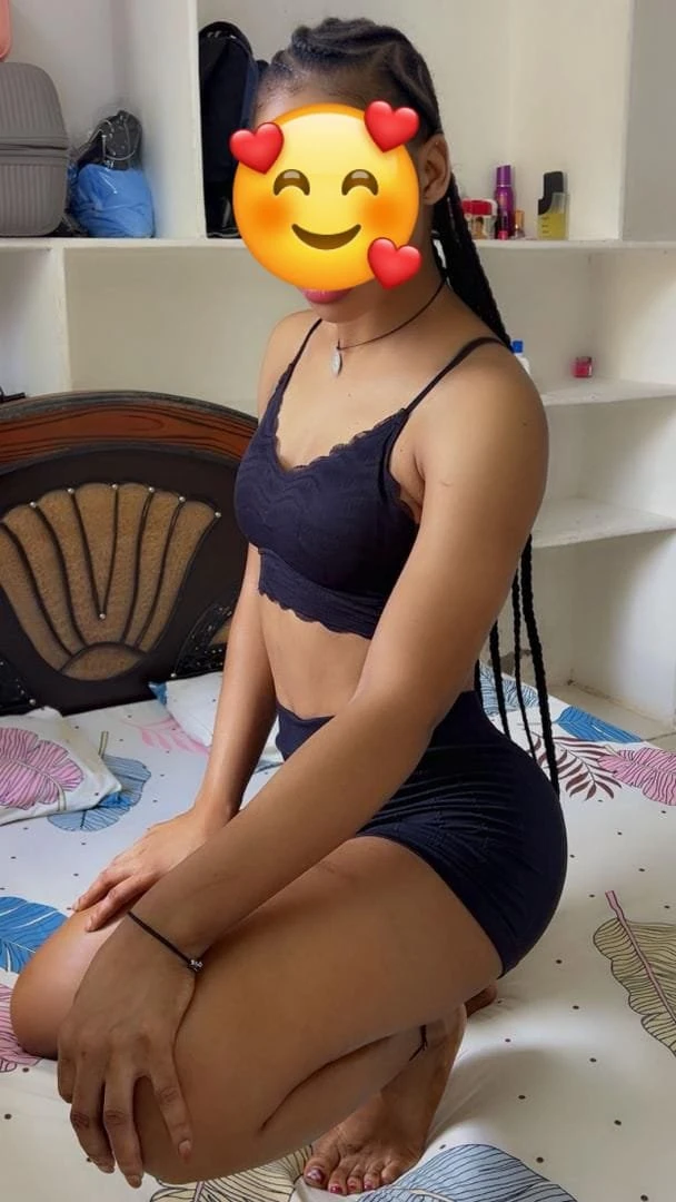 Bouncy Slim/lollipop Booty/Michaela – South African escort in Hyderabad — 2 / 7