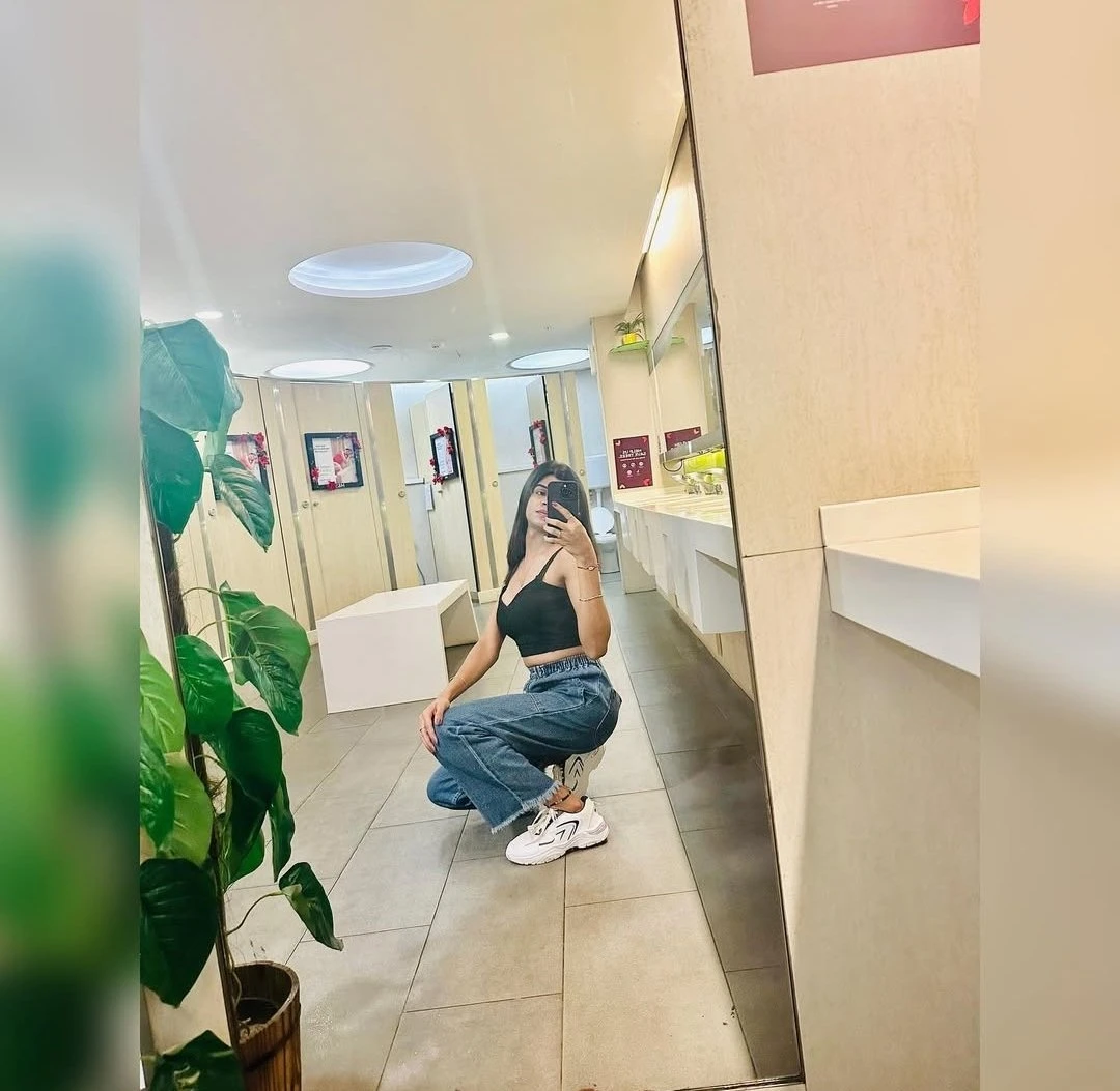 Yukti Prasad – Indian escort in Hyderabad — 1 / 3