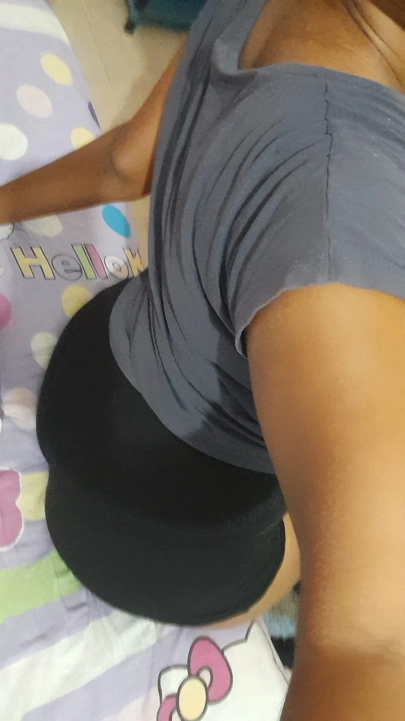 Anushi – Sri Lankan escort in Colombo — 4 / 8