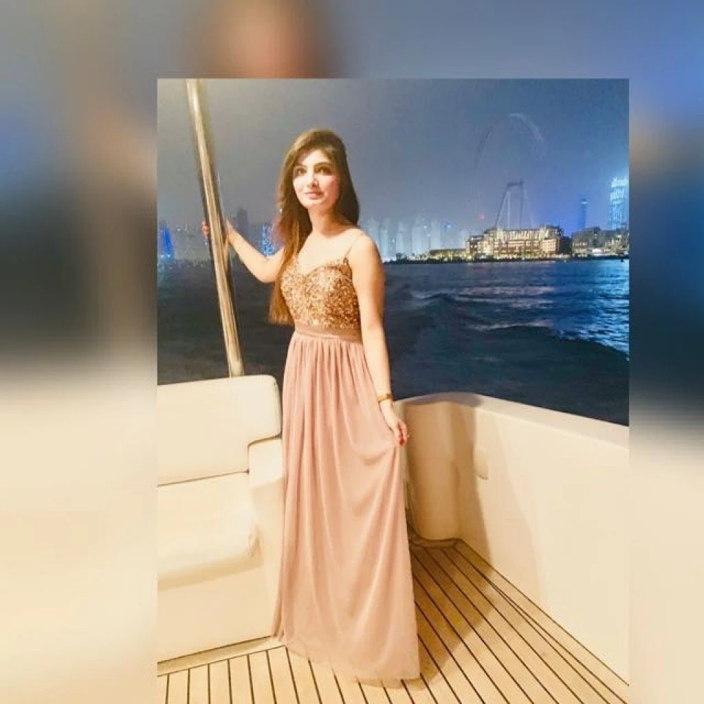 Sheetal Singh – Indian escort in Mumbai — 2 / 5