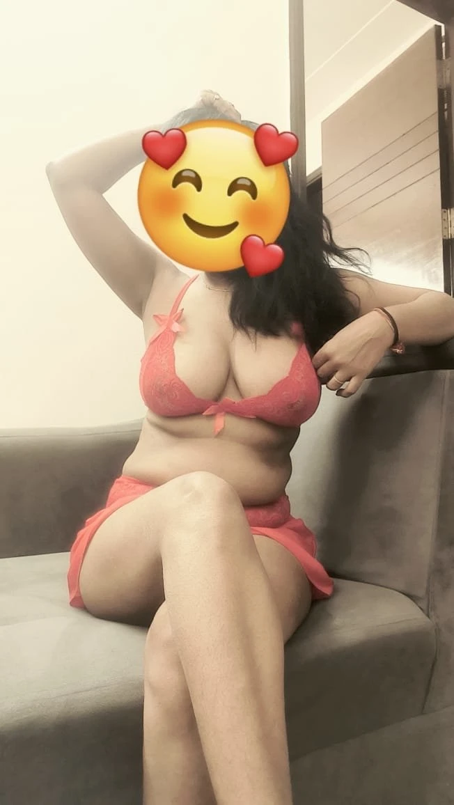I'm Jiya, Live Cam Show n Real Meet – Indian escort in New Delhi — 8 / 20