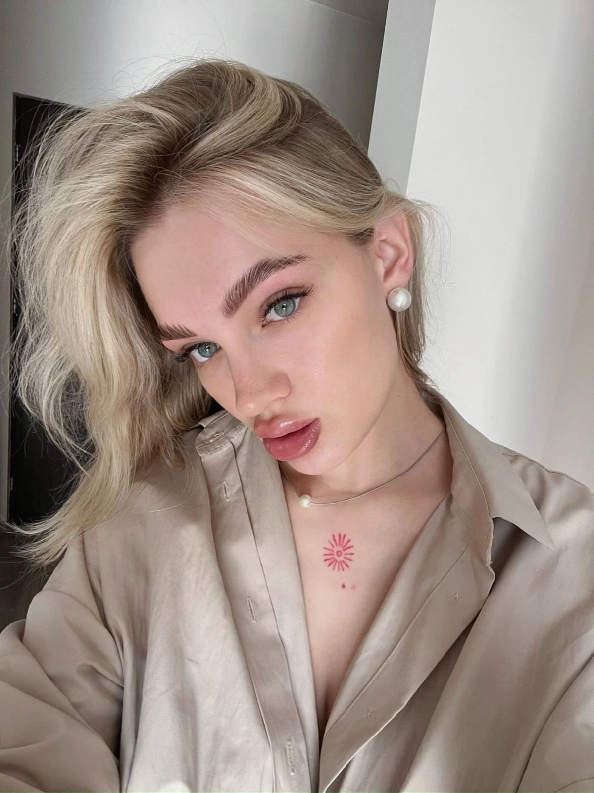 Veronica – Belarusian escort in Montenegro — 7 / 8