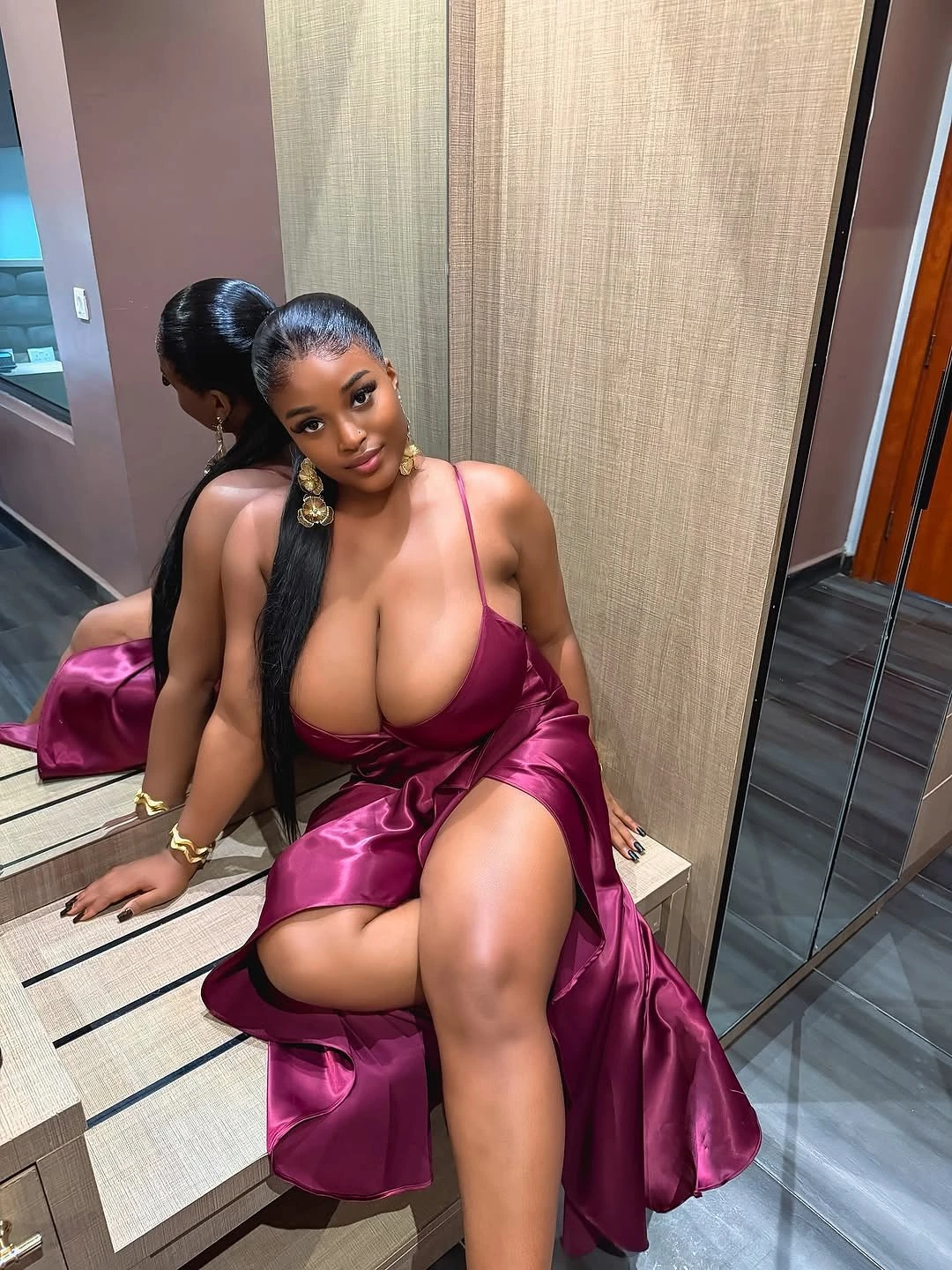 African Ray +91//878755//2906 – escort in Pune — 18 / 19