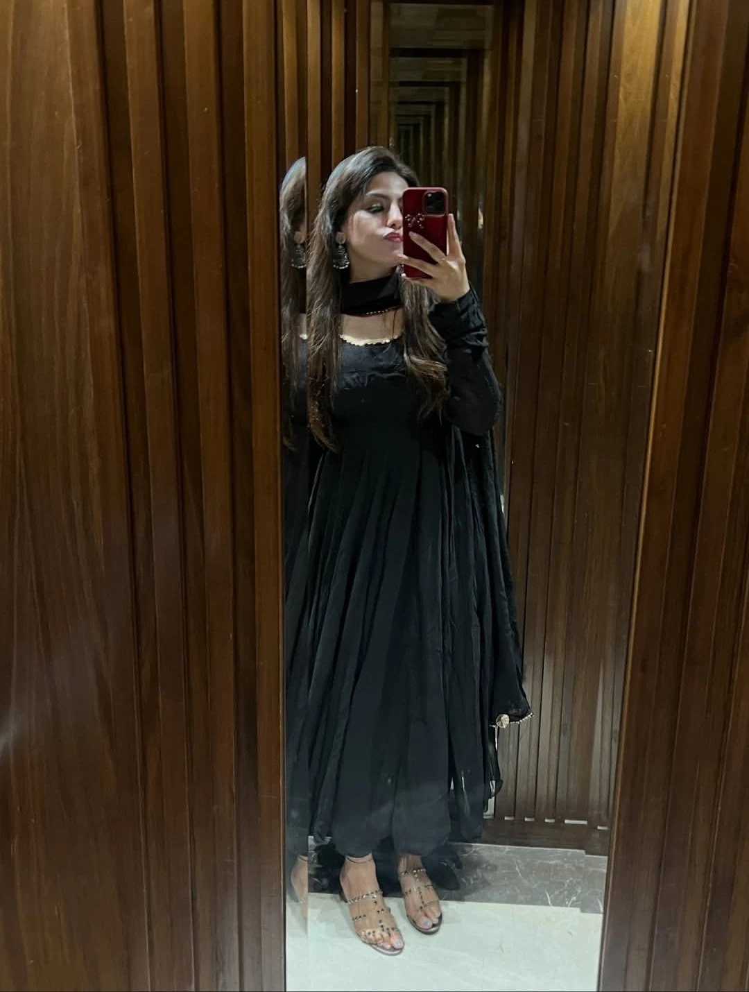 Independent Escort Nude Cam/real Meet – Indian escort in Noida — 2 / 5