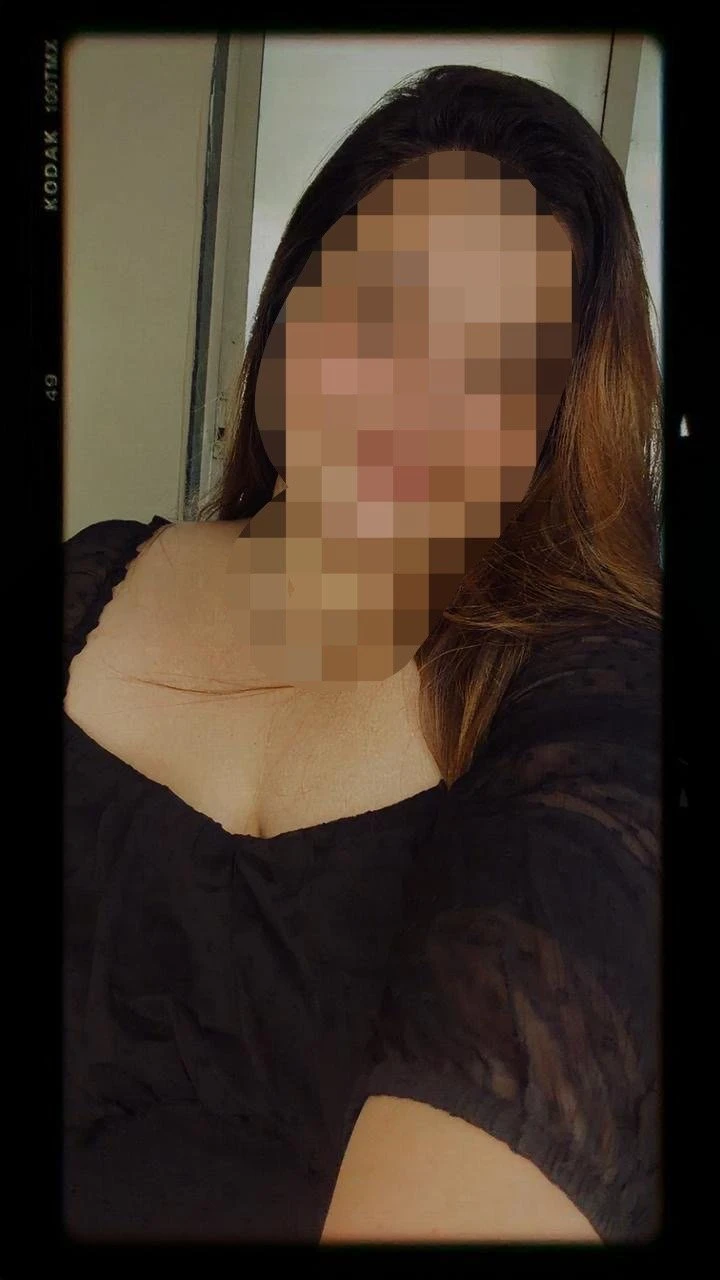 Manisha — Soft Curves, Dark Desires – Indian escort in Mumbai — 14 / 19