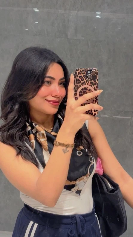 High Class Service Available – Indian escort in Pune — 3 / 5