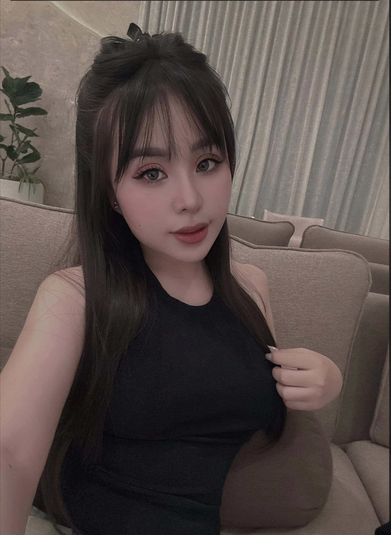 Ruby District 1- Cute Sexy – Vietnamese escort in Ho Chi Minh City — 17 / 31