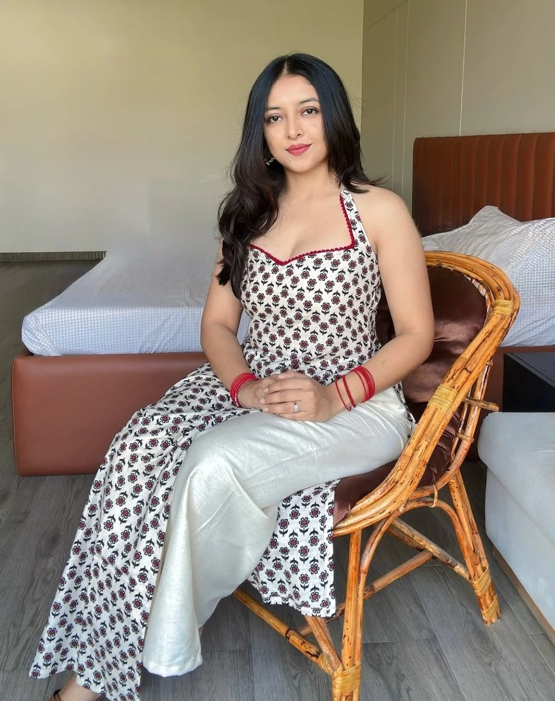 Payal – Indian escort in Kolkata — 1 / 3