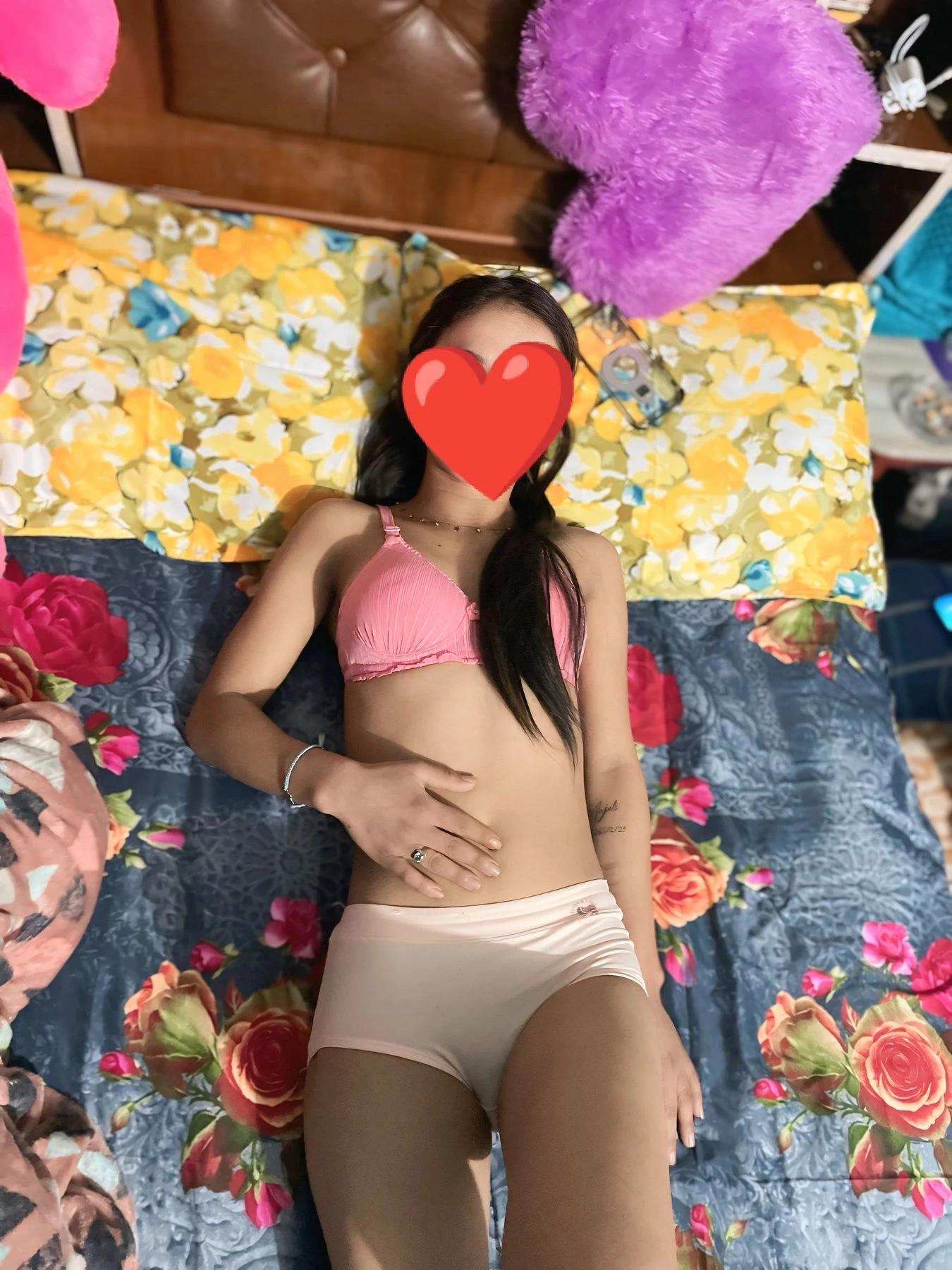 Salina (Real Meet and Camshow 24/7) – Nepalese escort in Kathmandu — 2 / 5