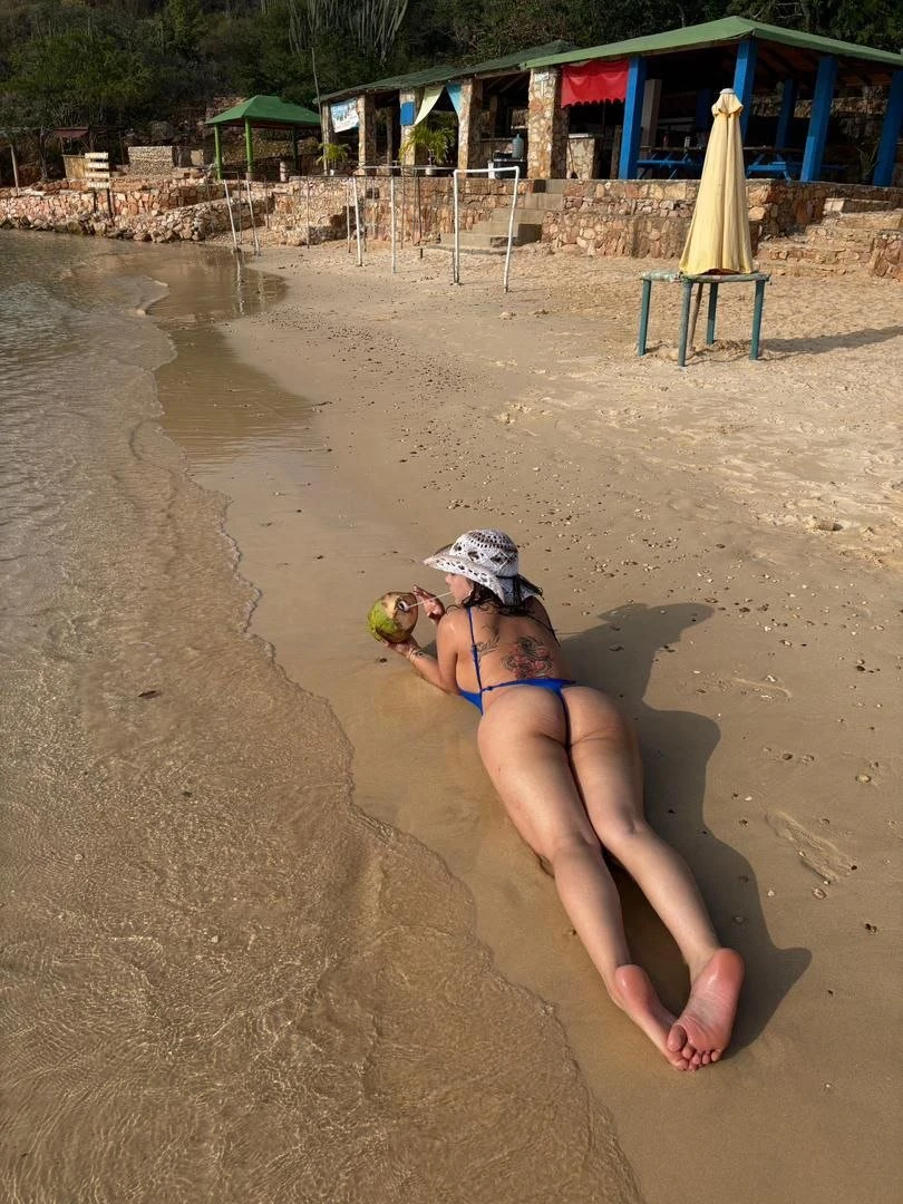 Denise – Venezuelan escort in Beirut — 5 / 17