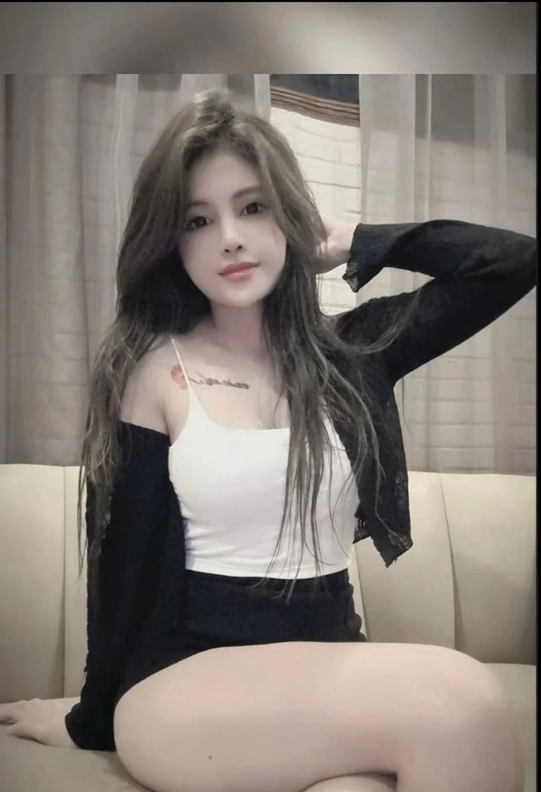 Mina – Filipino escort in Mauritius — 4 / 5