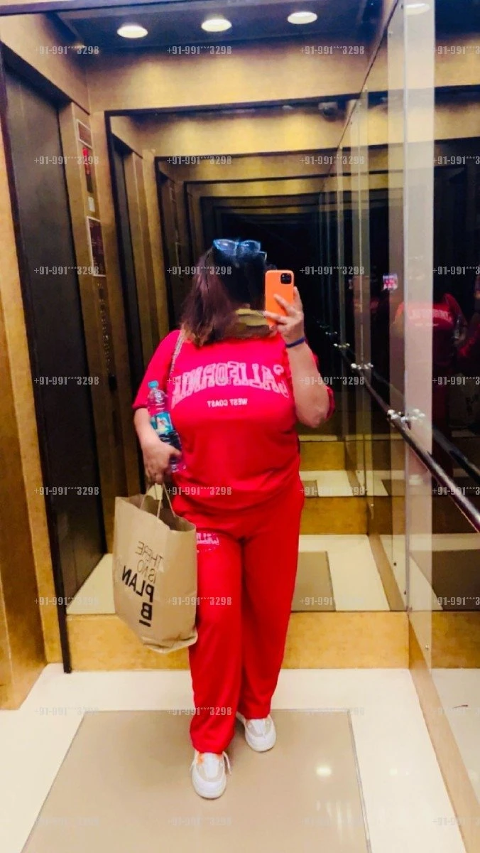 Independent Lady – Indian escort in New Delhi — 17 / 18
