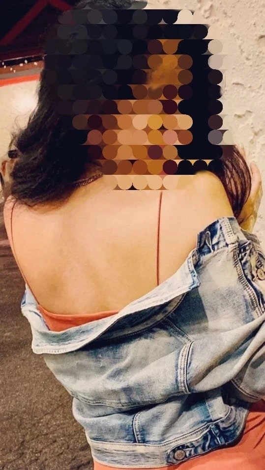 Ashwini G on CAM and OCCASIONAL MEETUPS – Indian adult performer in New Delhi — 4 / 9