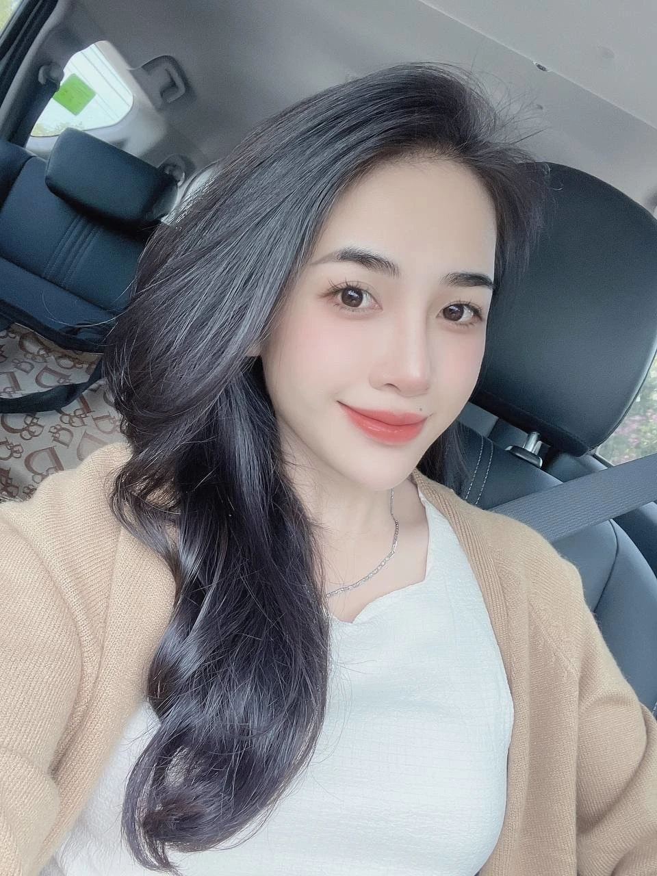 Kane – Vietnamese escort in Ho Chi Minh City — 12 / 22