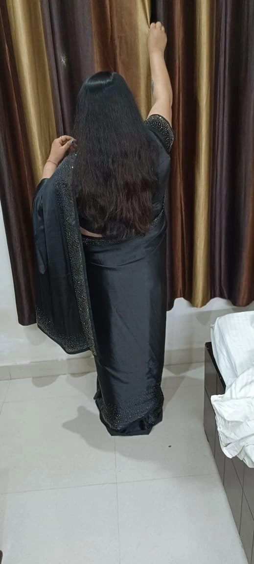 Sonam – Indian escort in New Delhi — 7 / 24